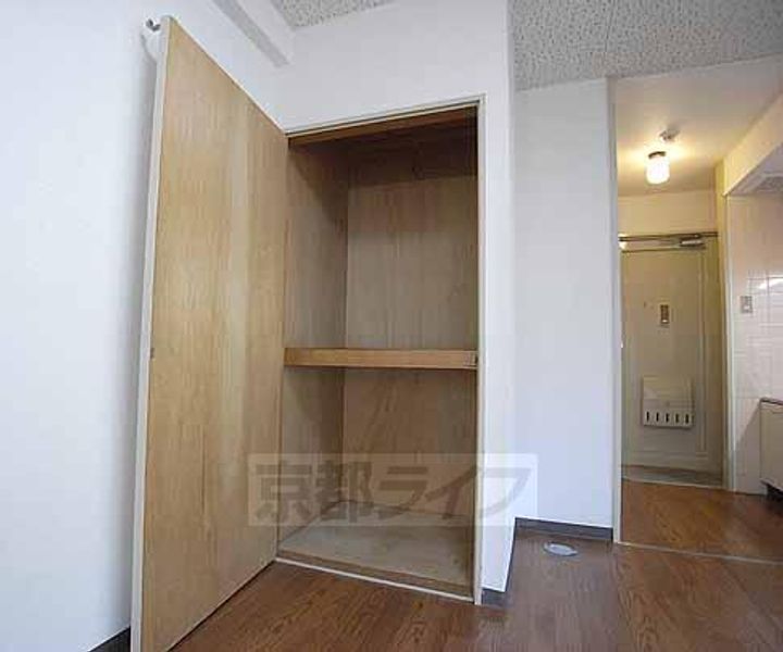 リバーサイド西村202の内装