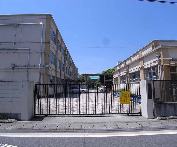 京都府京都市西京区桂上豆田町の賃貸アパートの周辺