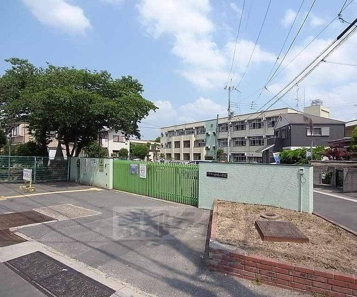 京都府宇治市神明石塚の賃貸マンションの周辺