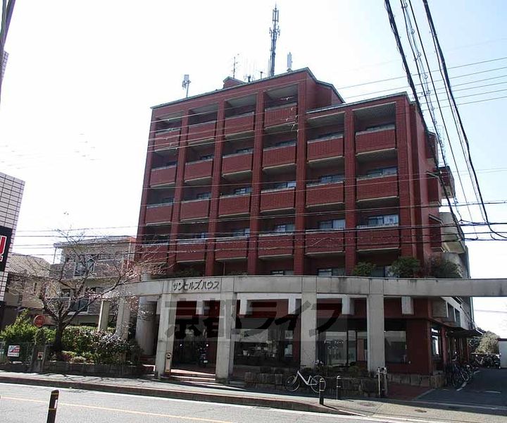 京都府宇治市広野町西裏の賃貸マンションの外観