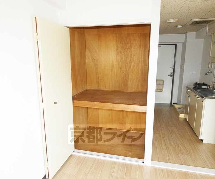 サンライズ淀201の内装