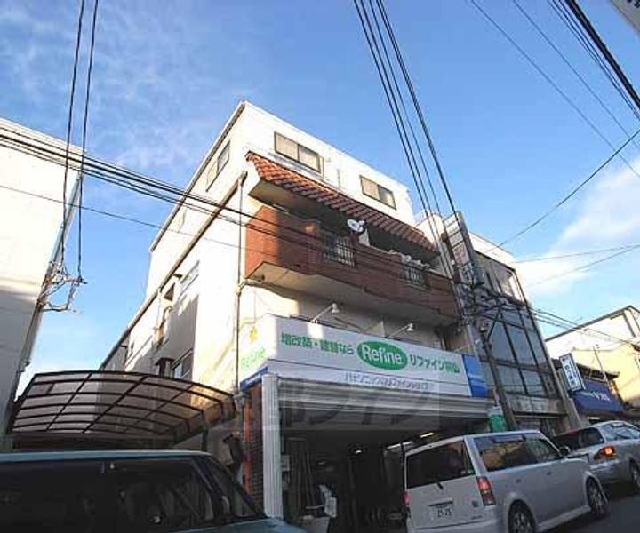 京都府京都市伏見区墨染町の賃貸マンションの外観