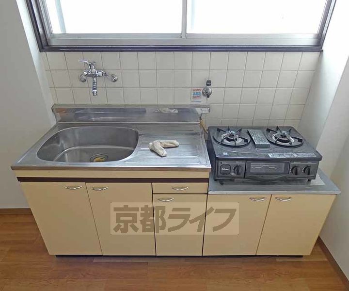 京都府京都市伏見区墨染町の賃貸マンションのキッチン