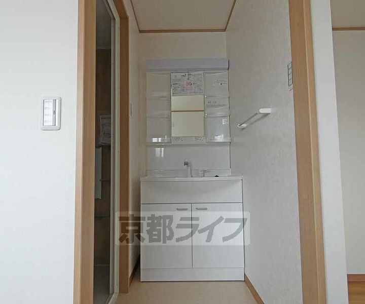 京都府京都市伏見区墨染町の賃貸マンションの内装