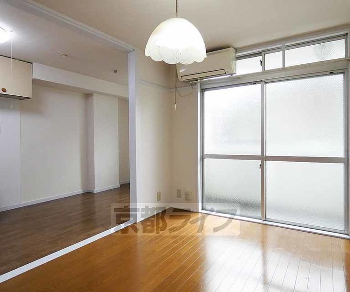 コーポ木の実202の居間