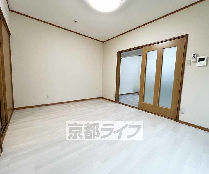 京都府京都市中京区西ノ京御輿岡町(一戸建)の賃貸物件の寝室