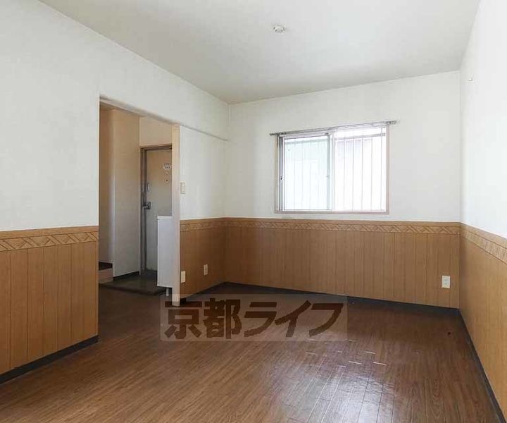 京都府京都市伏見区桃山町鍋島の賃貸マンションの居間