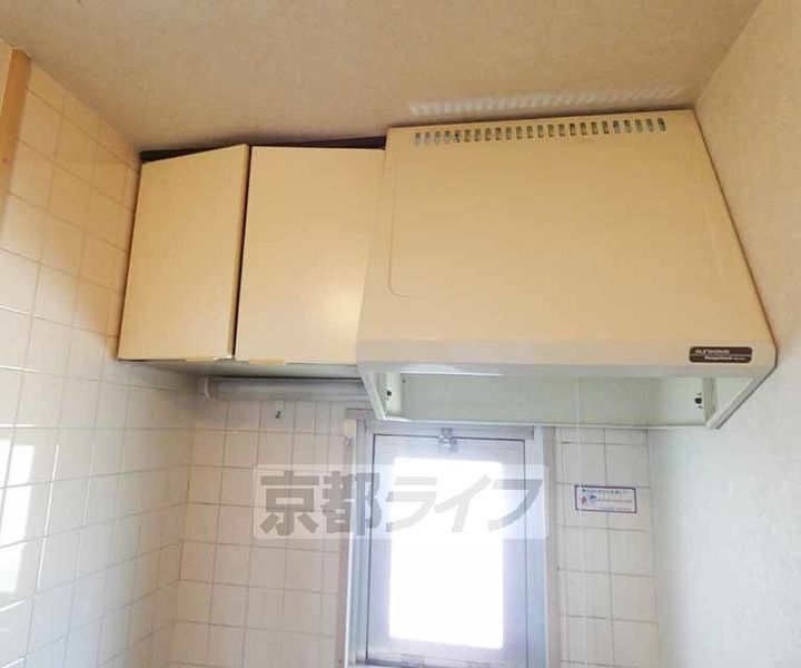 京都府京都市伏見区桃山町鍋島の賃貸マンションのキッチン