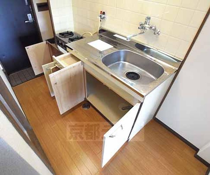 京都府宇治市広野町一里山の賃貸マンションのキッチン