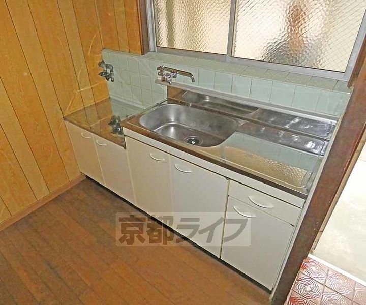 京都府京都市伏見区深草善導寺町の賃貸アパートのキッチン
