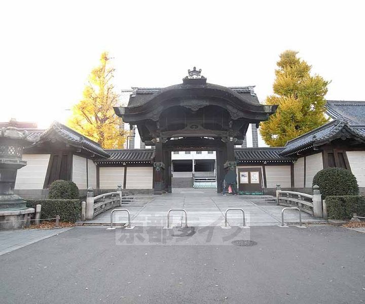 京都府京都市下京区真苧屋町の賃貸マンションの周辺