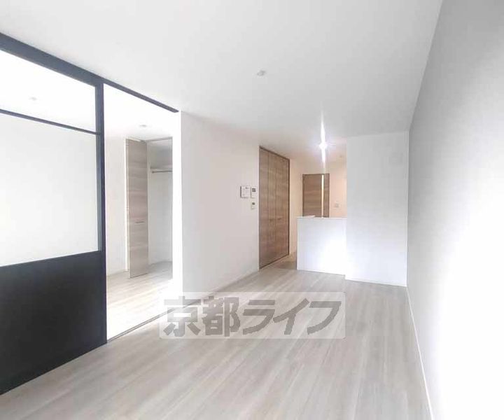 京都府京都市南区久世築山町の賃貸アパートの居間