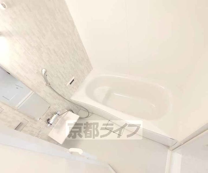 京都府京都市南区久世築山町の賃貸アパートの風呂
