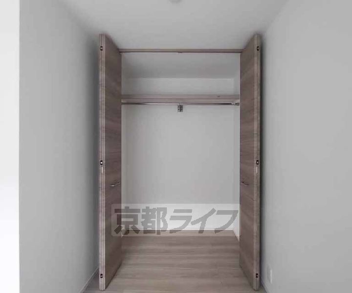 京都府京都市南区久世築山町の賃貸アパートの内装