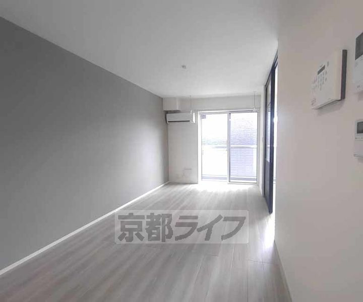 京都府京都市南区久世築山町の賃貸アパートの居間