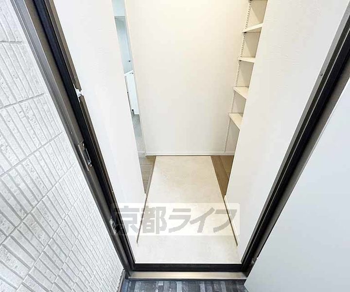 プライベートレジデンス西院Ⅱの玄関