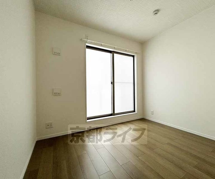 プライベートレジデンス西院Ⅱの居間