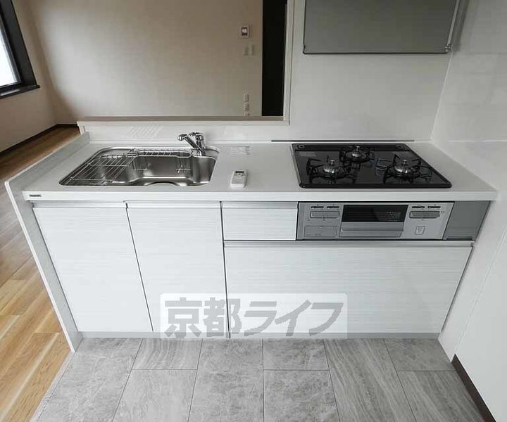 メゾン大淀202のキッチン