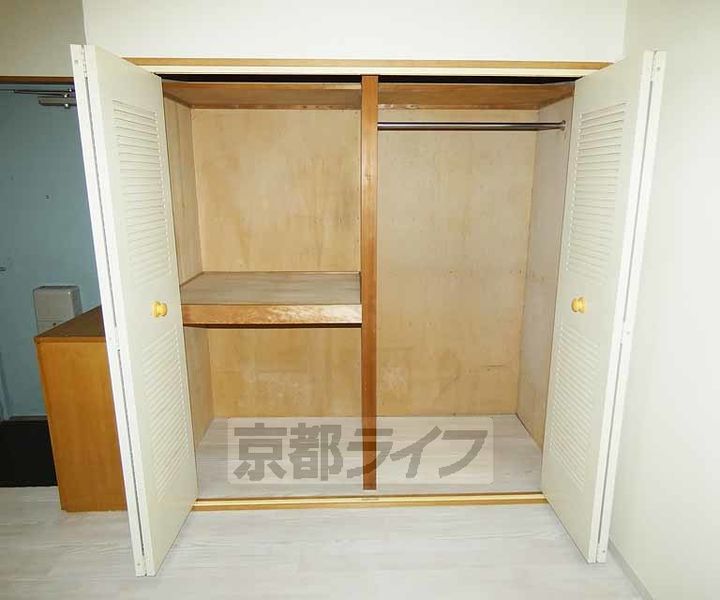 フラット717305の内装