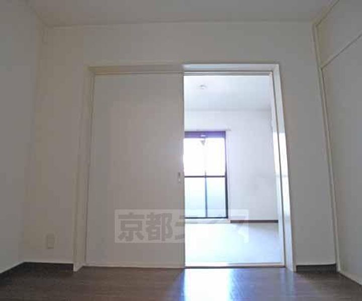 リバティー山崎304の居間