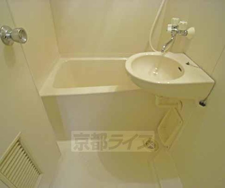 リバティー山崎304の風呂