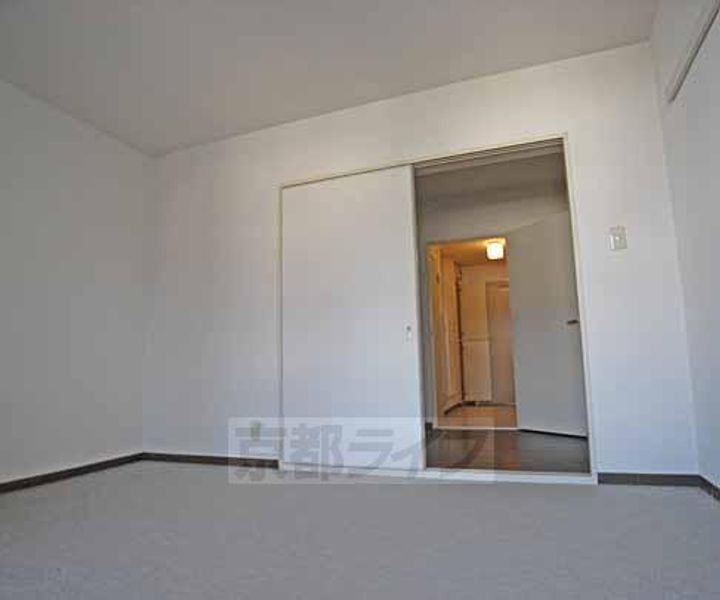 リバティー山崎304の居間