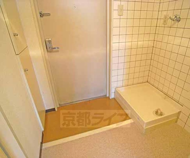 リバティー山崎304の玄関