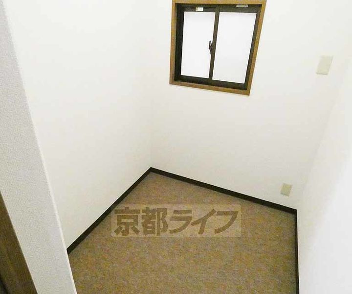京都府京都市伏見区城通町の賃貸マンションの内装