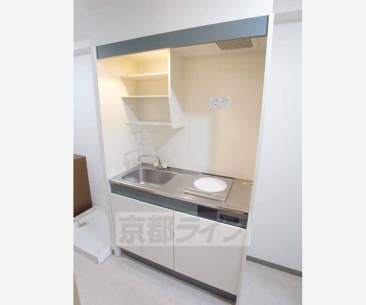 アンピール伏見桃山306のキッチン