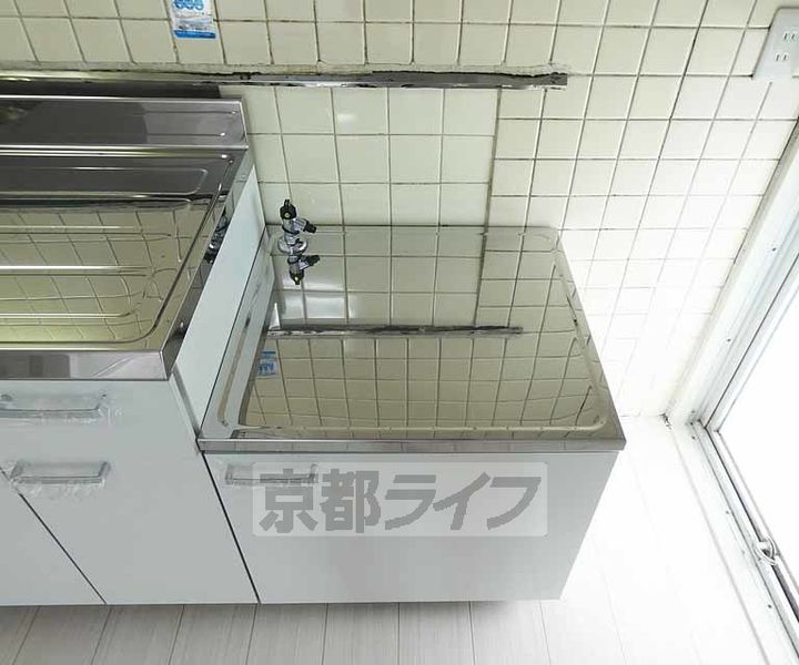 京都府京都市伏見区桃山町泰長老の賃貸マンションのキッチン
