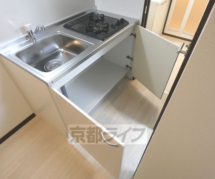 京都府京都市上京区妙顕寺前町の賃貸マンションのキッチン
