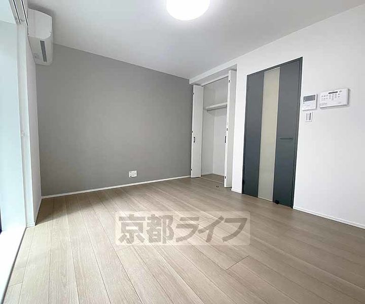 ビエノス京都花園の居間