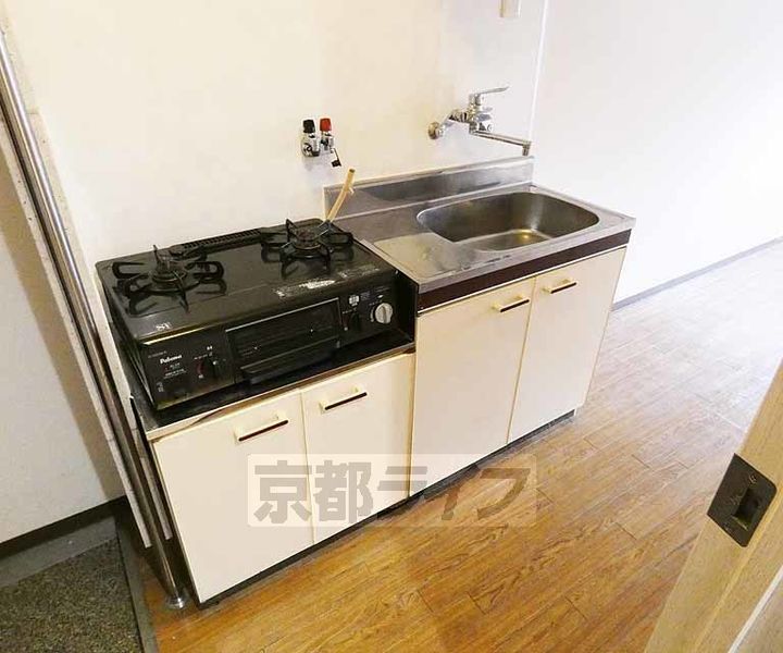 京都府京都市伏見区樽屋町の賃貸マンションのキッチン