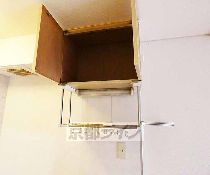 京都府京都市伏見区樽屋町の賃貸マンションの内装