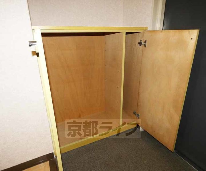 京都府京都市伏見区向島津田町の賃貸マンションの内装