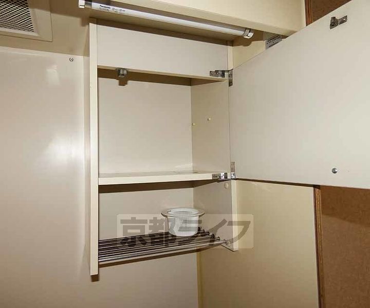 京都府京都市伏見区向島津田町の賃貸マンションの内装