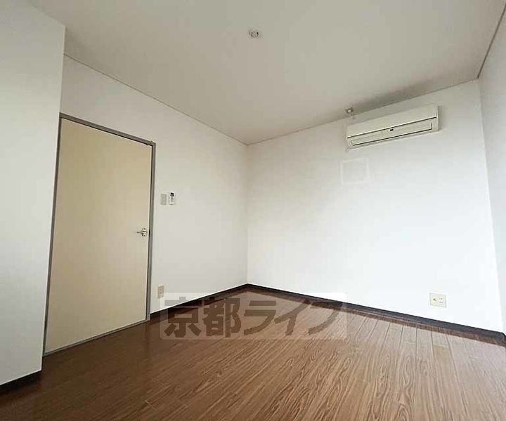 メゾンフェニックスの居間