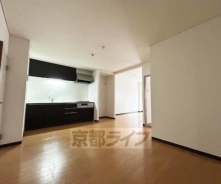 メゾンフェニックスの居間