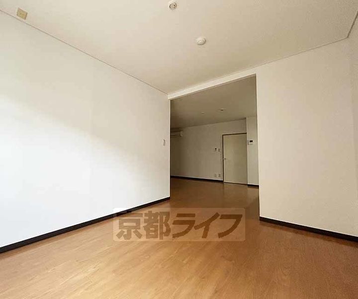 メゾンフェニックスの居間