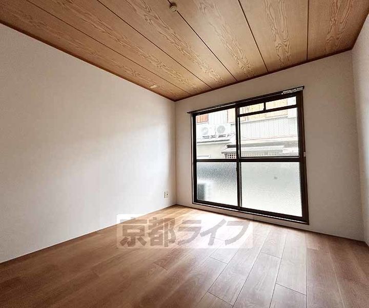 メゾンフェニックスの居間