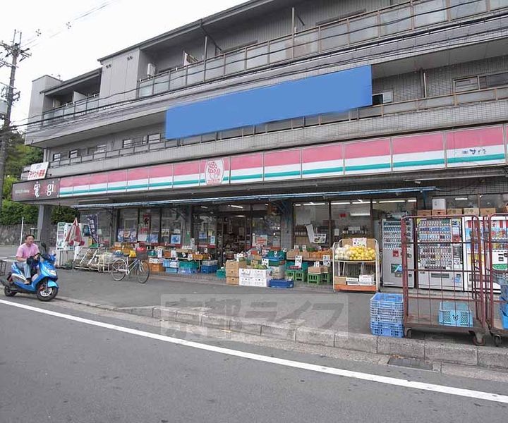 ハイカムール八科B101の周辺