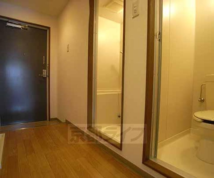 京都府京都市伏見区竹田段川原町の賃貸マンションの居間