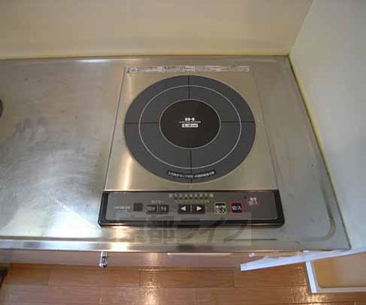 京都府京都市伏見区竹田段川原町の賃貸マンションのキッチン