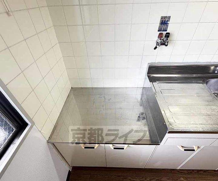 京都府京都市伏見区深草大亀谷大谷町の賃貸マンションのキッチン
