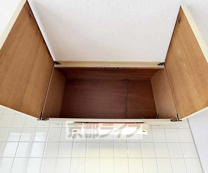 京都府京都市伏見区深草大亀谷大谷町の賃貸マンションの内装