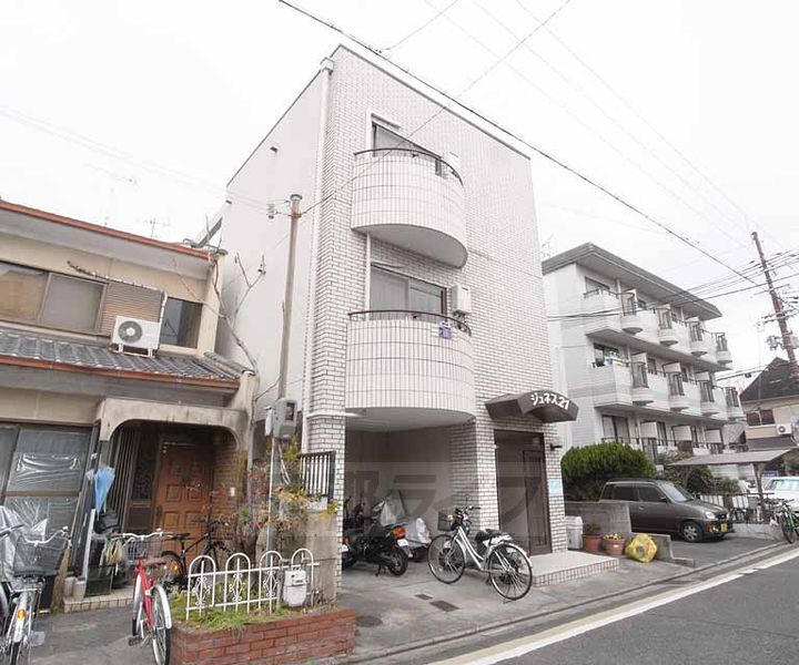 京都府京都市伏見区新町1丁目の賃貸マンションの外観