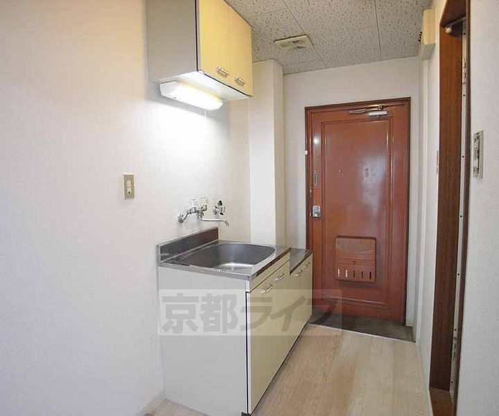 京都府京都市伏見区新町1丁目の賃貸マンションの居間