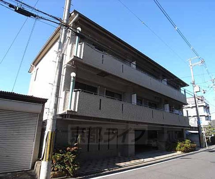 京都府京都市伏見区深草大亀谷西寺町の賃貸マンションの外観