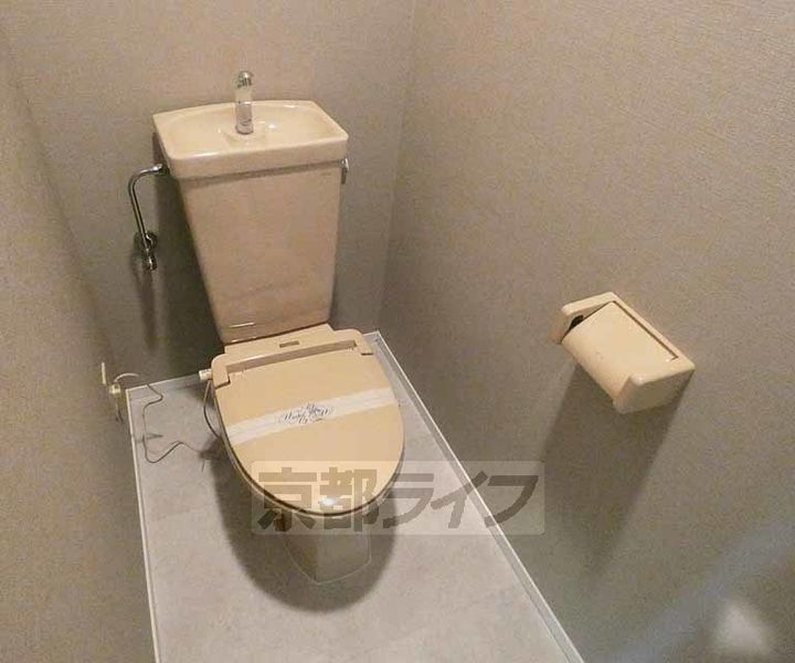 京都府京都市伏見区深草大亀谷西寺町の賃貸マンションの内装