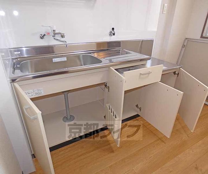 京都府京都市伏見区向島二ノ丸町の賃貸マンションのキッチン